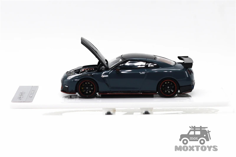 Motorhelix 1:64 R35 Special Edition 2022 Diecast Model Car