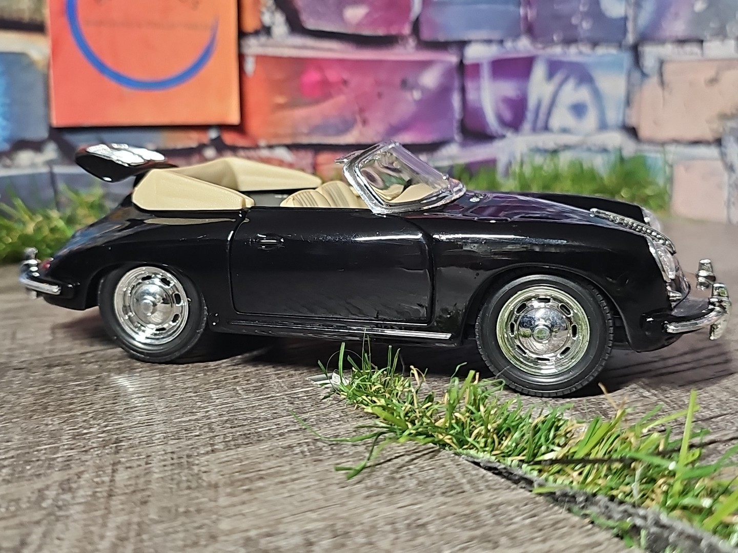 Vntg 2004 Welly 1961 Porsche 356B Cabriolet Black 1:24 Scale Diecast Car NO BOX