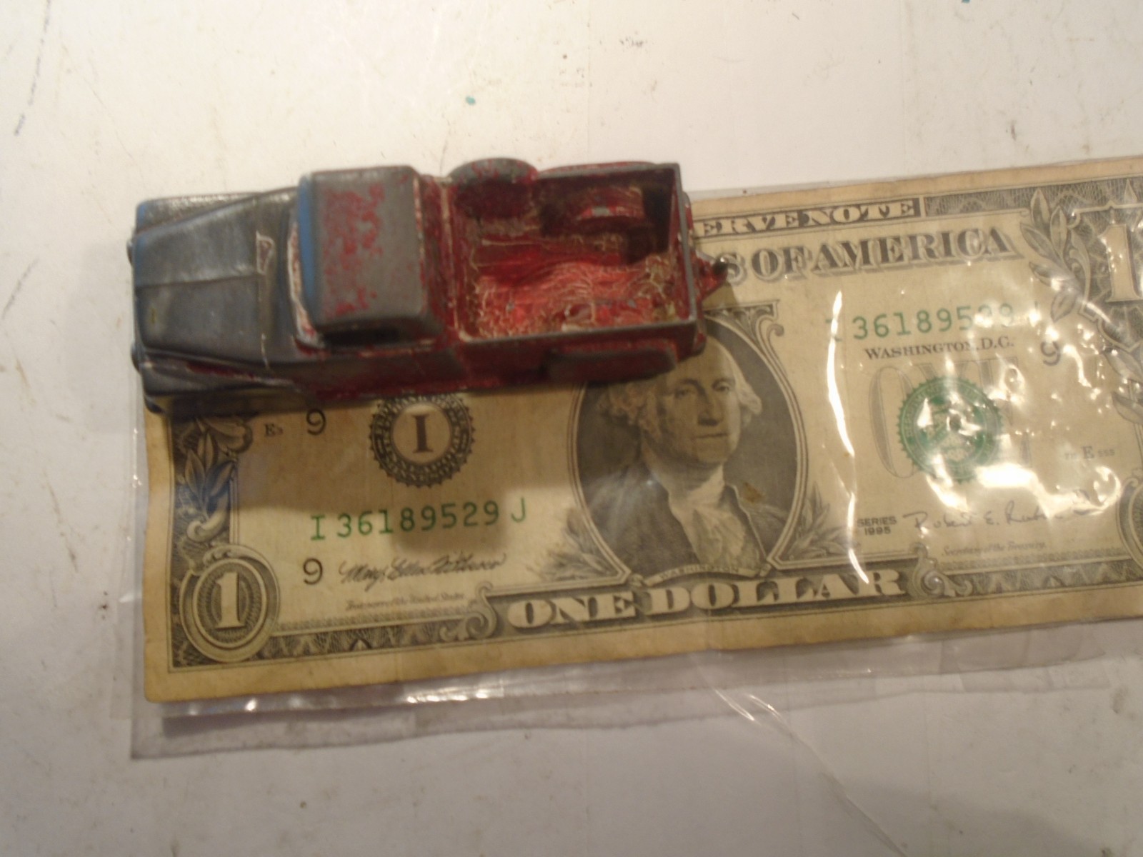 MIDGETOY VINTAGE 1/64 SCALE DIECAST PICKUP TRUCK , PARTS OR RESTORE 1-185-1