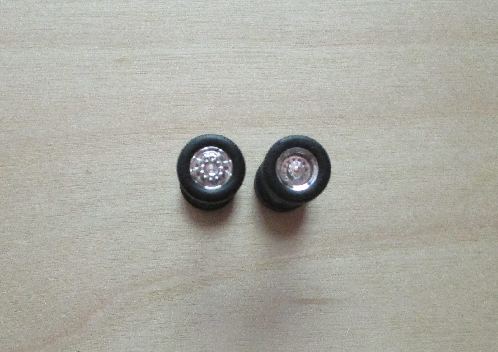 Chrome Wheel Hubs For Promotex 1/87 TRUCK Accessory HO Scale 5462