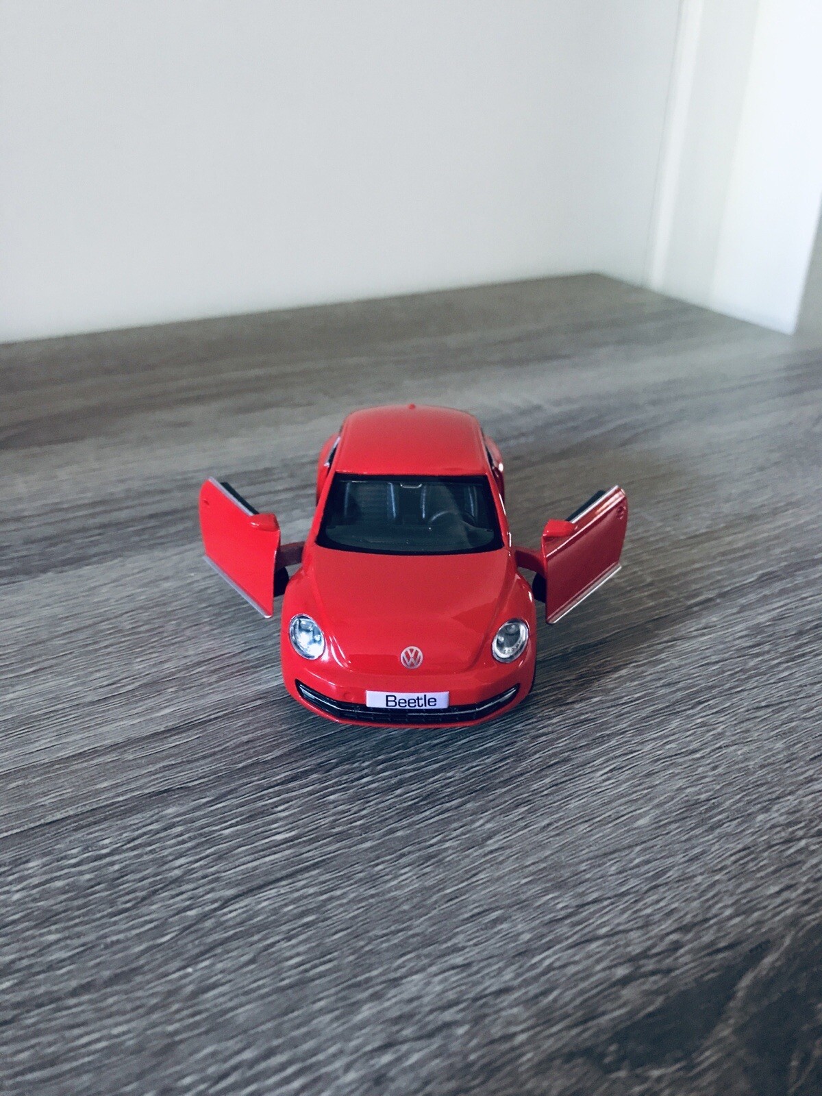 VW VOLKSWAGEN NEW BEETLE (A5) CAR RED ~1/36 VEHICLE COLLECTORS DIECAST MODEL