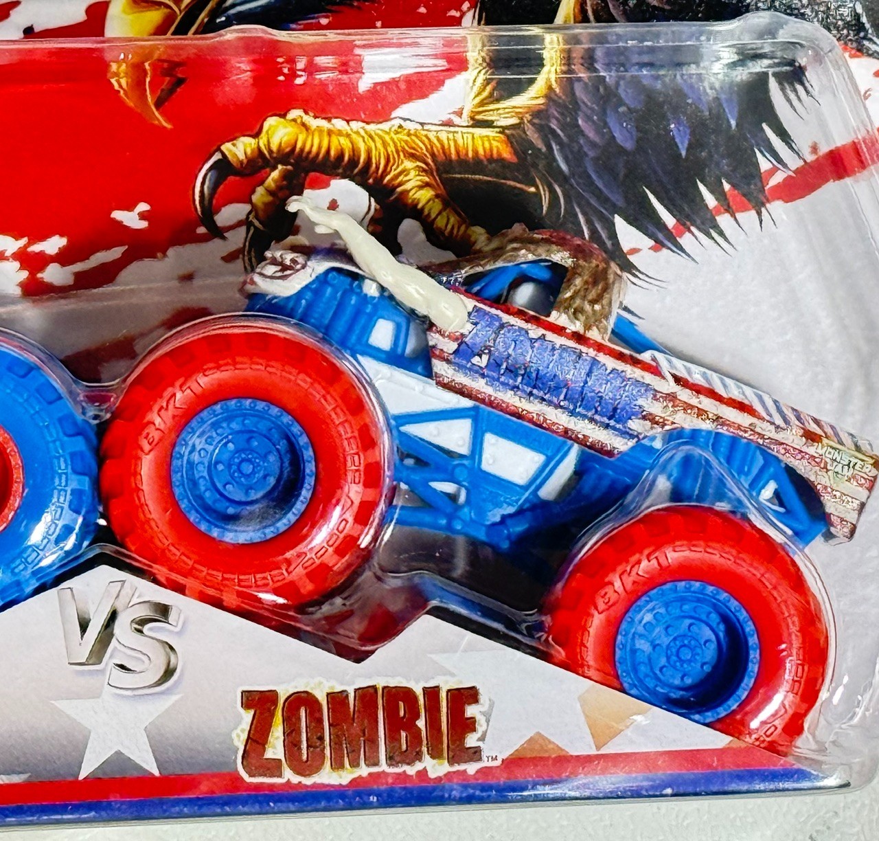 MONSTER JAM STARS AND STRIPES DRAGON AND ZOMBIE 2 PACK 🔥FREE SHIP🔥