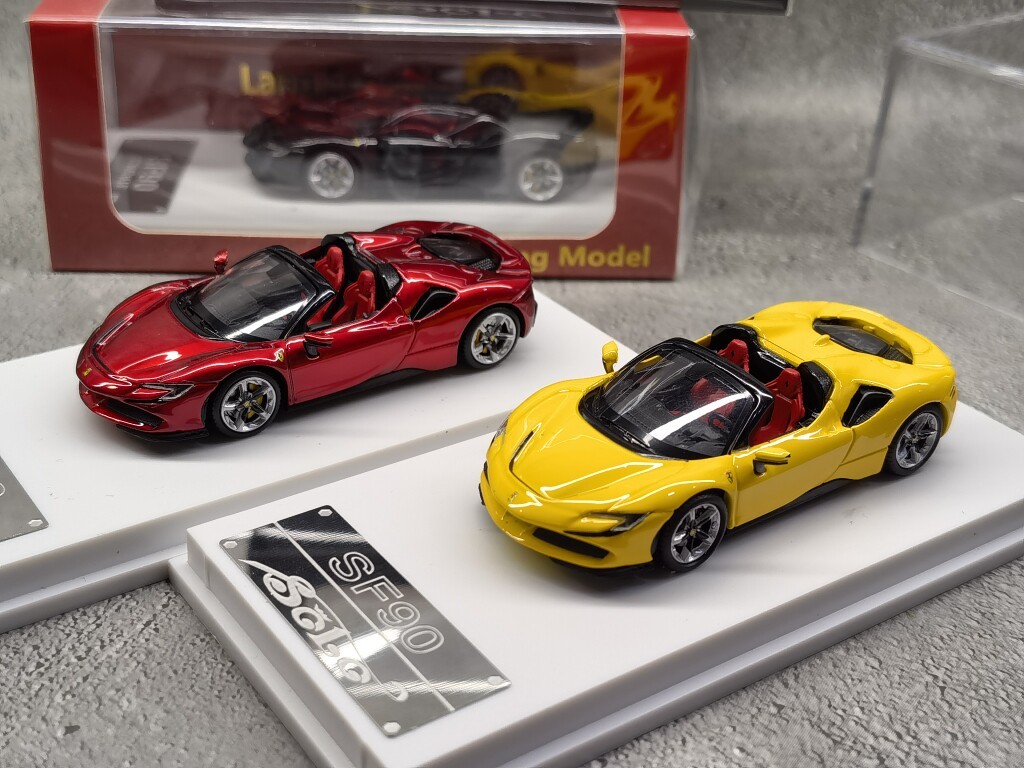 Solo 1:64 Ferrari SF90 sports car hardtop convertible alloy car model