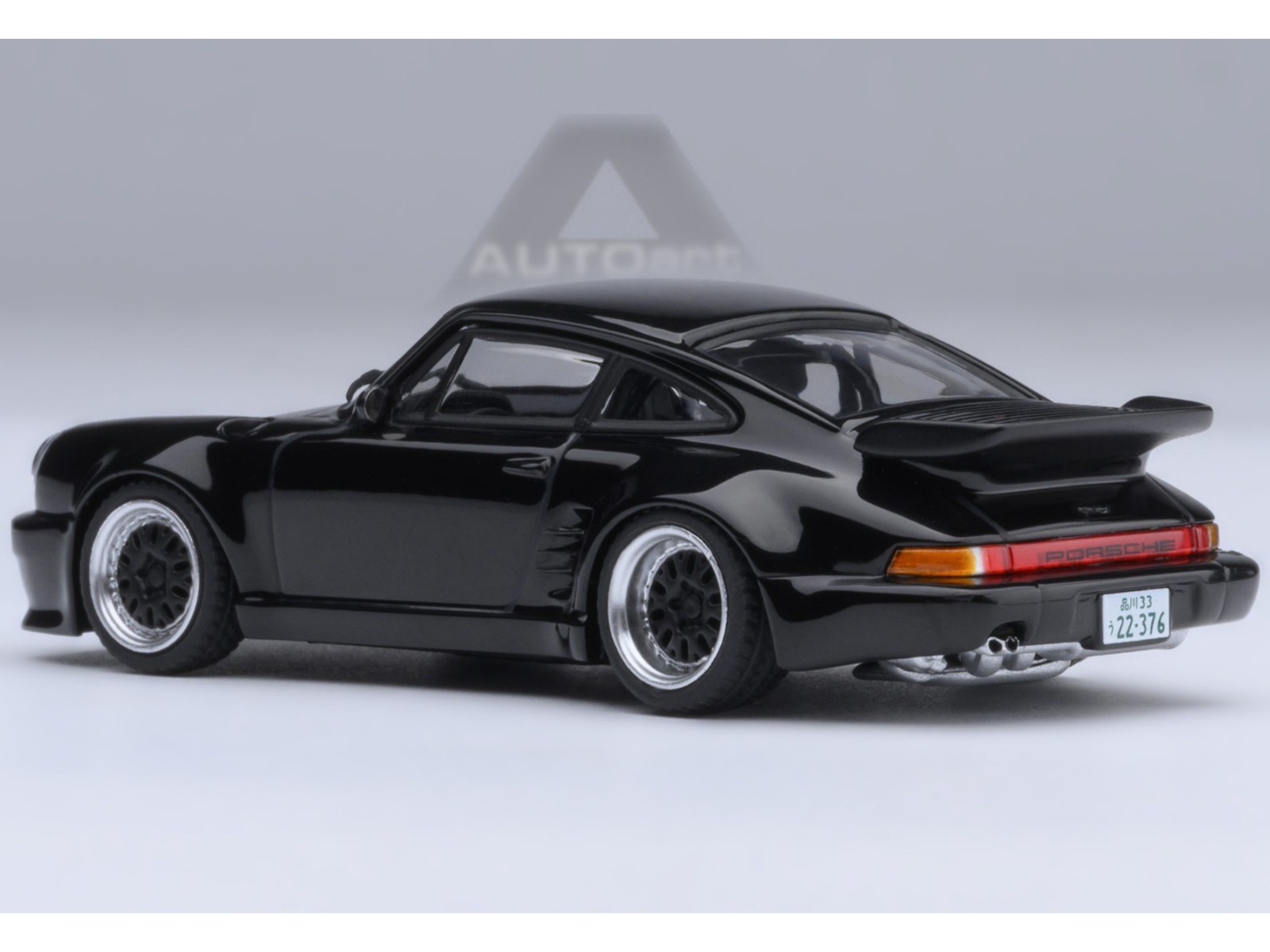 PORSCHE 911 (930) TURBO “BLACKBIRD – WANGAN MIDNIGHT” 1/64 BY AUTOART 20636