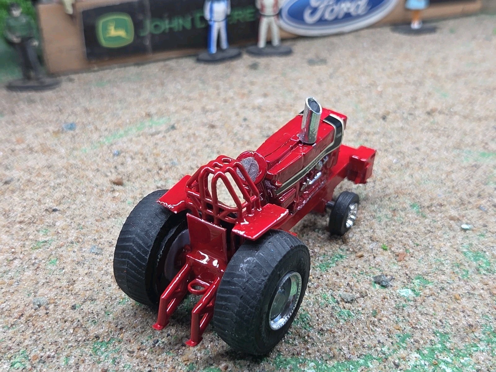 CASE IH International1:64 CUSTOM built TRACTOR pulling PULLER HOT ROD ertl Farm
