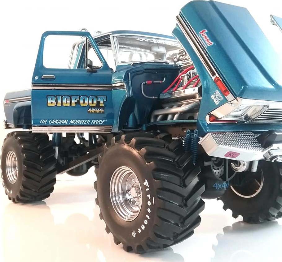 Rare Bob Chandler Figurines Edition Bigfoot #1 Monster Truck 48 Inch tires 1:18