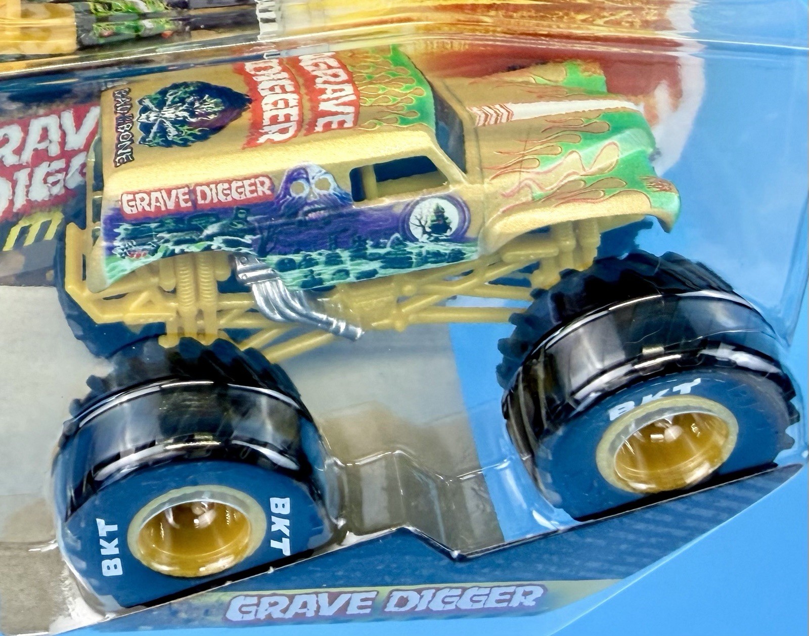2026 Monster Jam GRAVE DIGGER Monster Trucks Series 01 Trophy