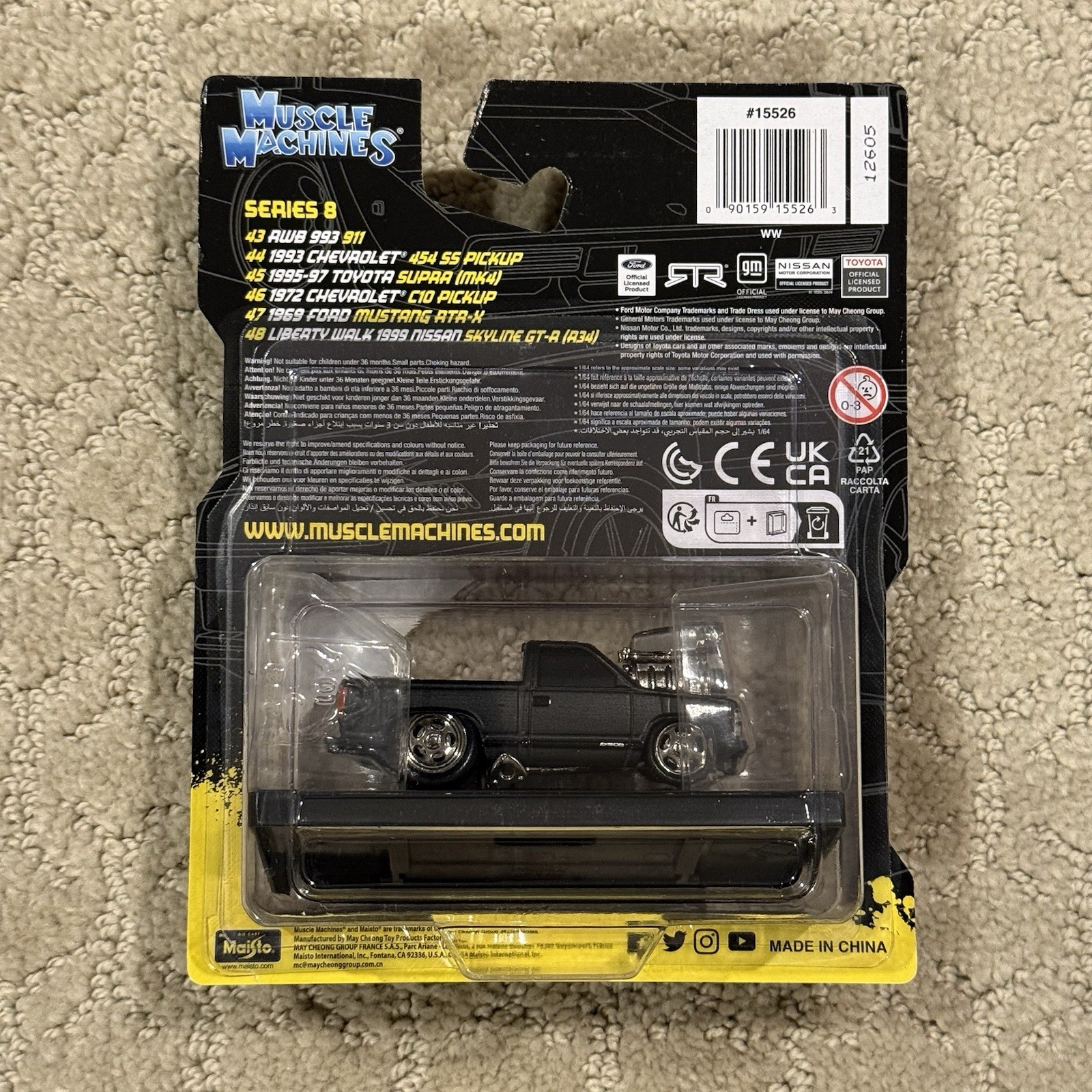 Muscle Machines 1/64 – 1993 Chevrolet 454 SS Pickup Black #44