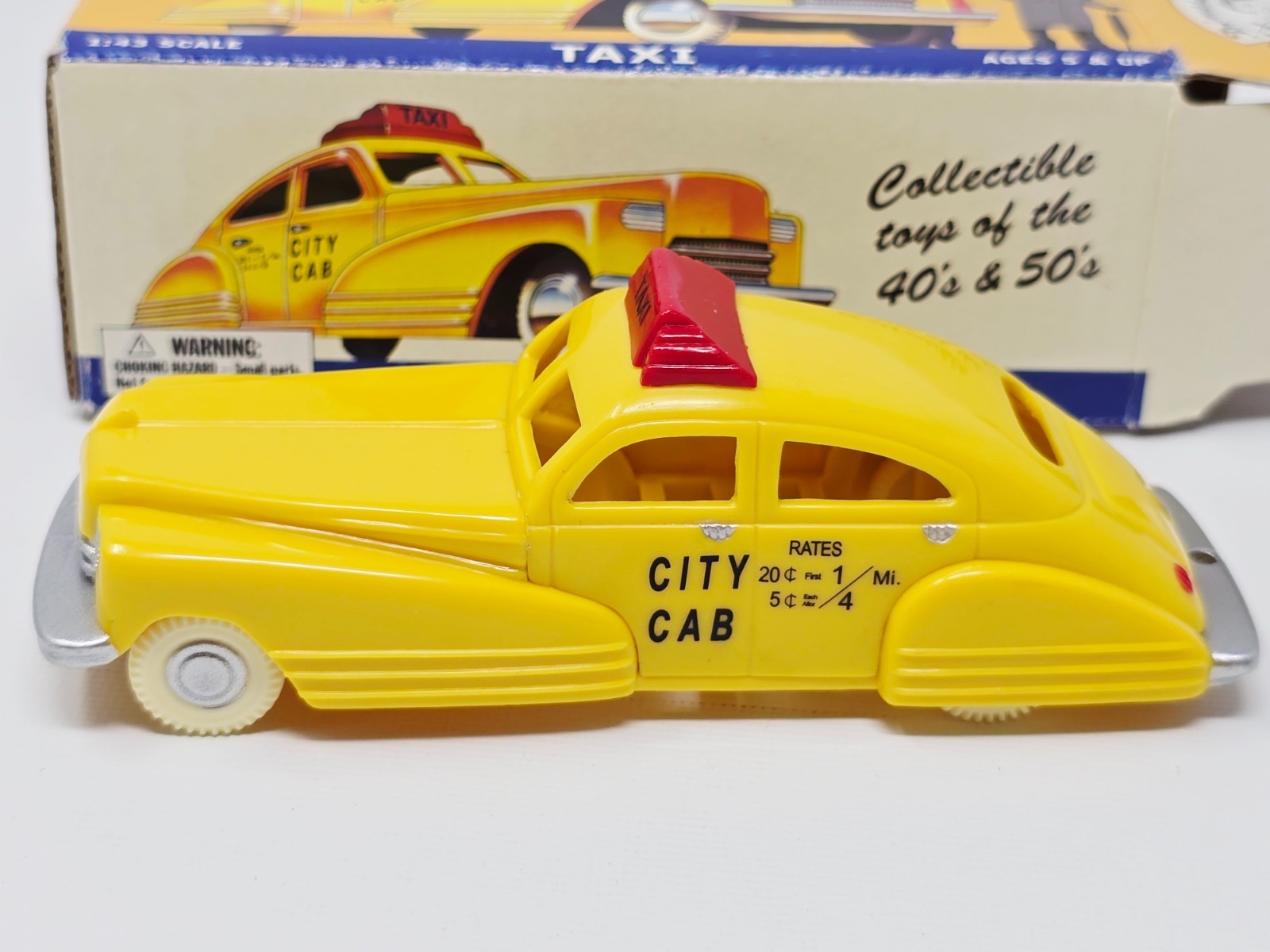 Dimestore Dreams 1940’s Yellow City Cab / TAXI #20070 Deluxe Plastic 1:43