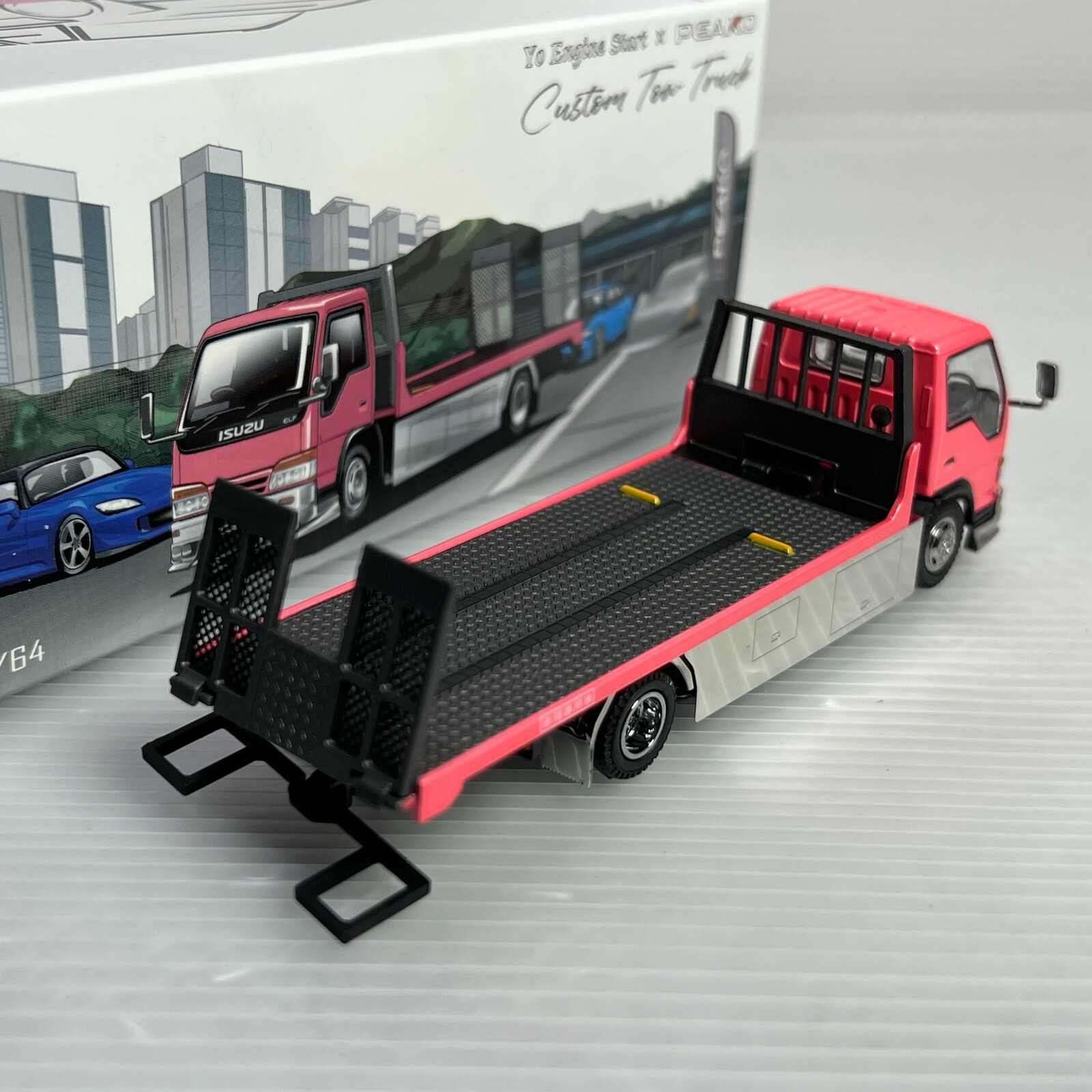 1/64 YES X Peako Isuzu Flatbed Tow Truck Pink Initial D