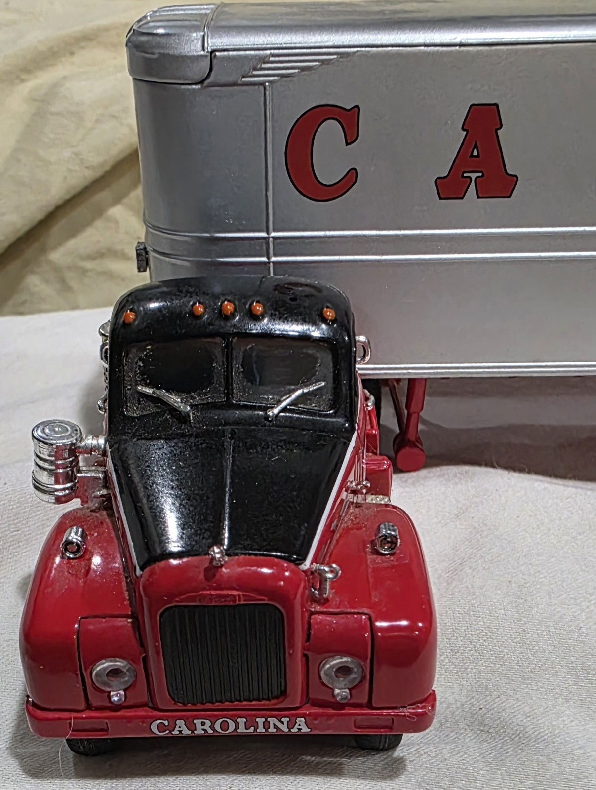 Corgi Carolina Mack Tractor Trailor Bartic No Box
