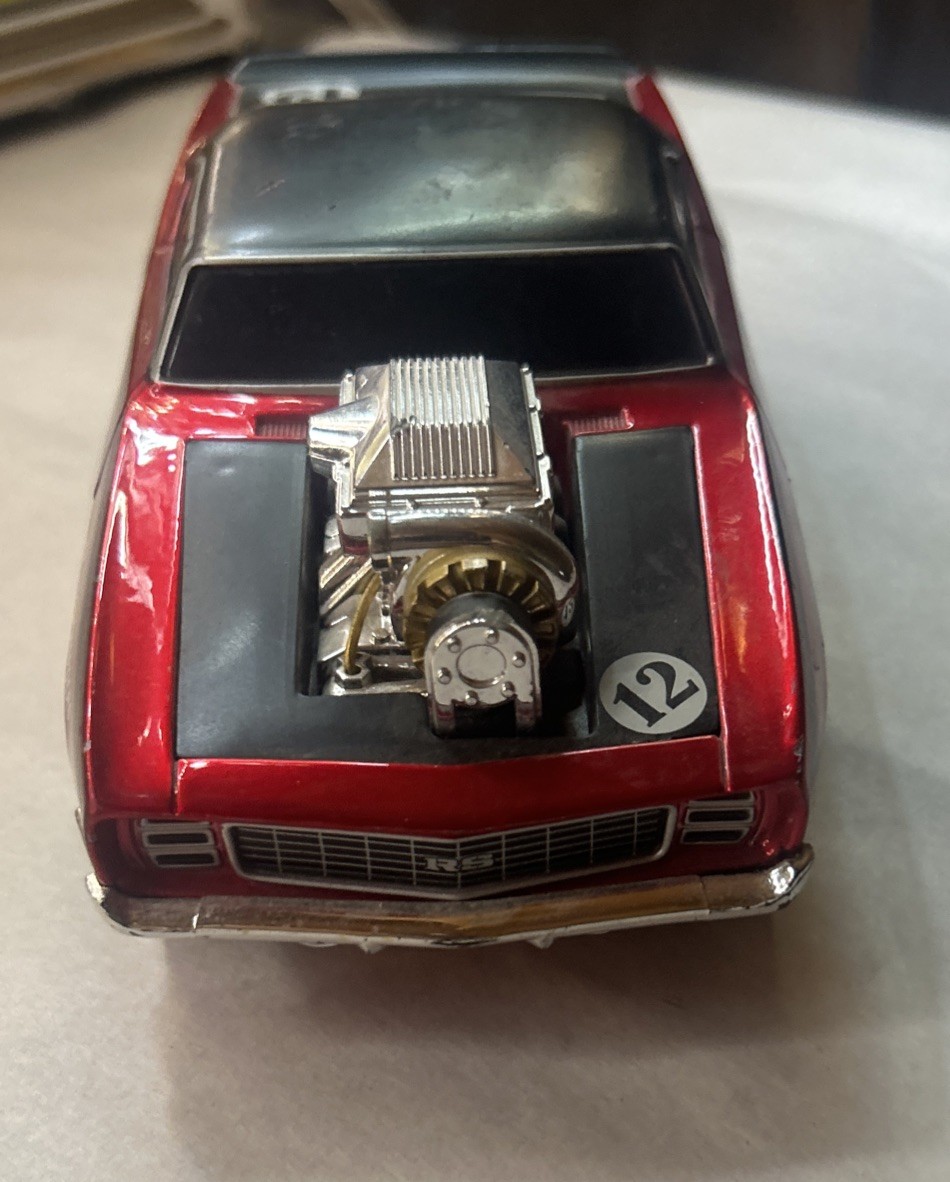 Maisto Muscle Machines – 1969 Chevrolet Camaro RS Red #12 – 1:24 Diecast