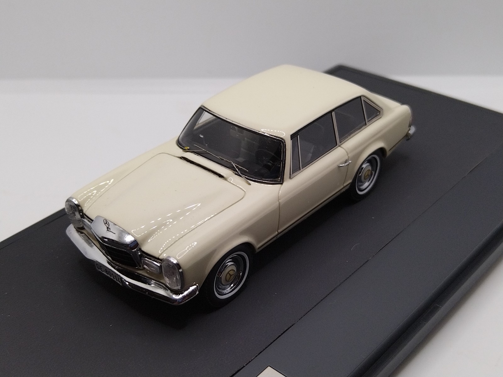 MATRIX 1/43 Frua Mercedes Benz 230SLX Shooting Brake 1966. Wow Rare!