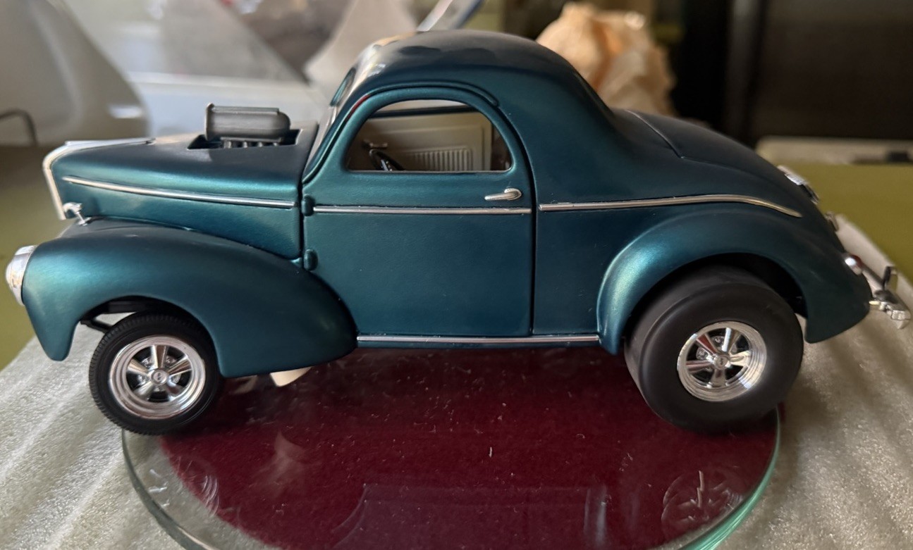 1:18 1941 Willys Chrysler Corporation No 92278