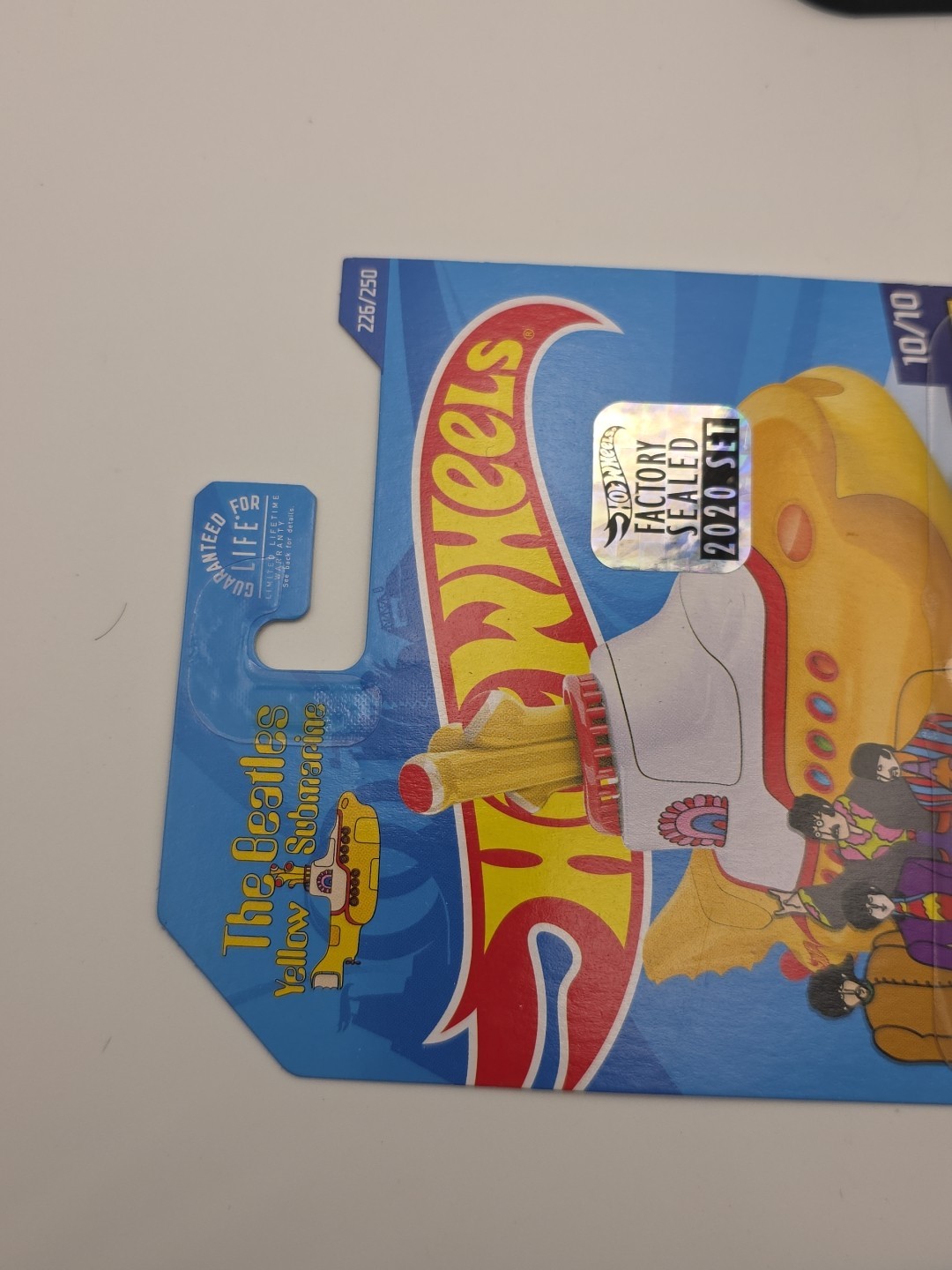 THE BEATLES YELLOW SUBMARINE FACTORY SEALED HOT WHEELS 2018 SCREEN TIME 26/365