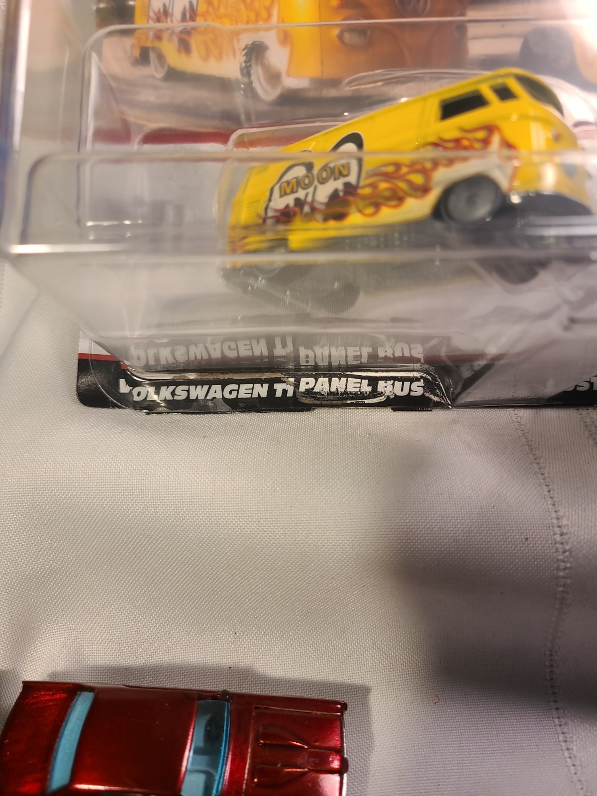 HOT WHEELS PREMIUM 2 PACK MOONEYES VW Bubble Is Partialy Open