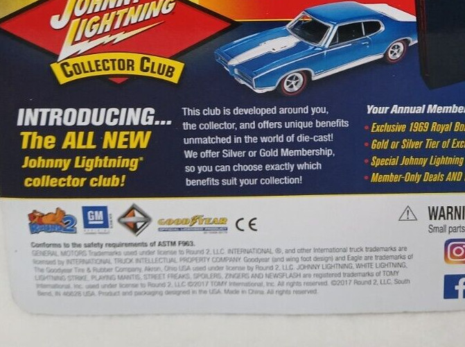 GONE FISHING 1973 CHEVY CAPRICE WAGON BOAT & TRAILER 2017 JOHNNY LIGHTNING SET