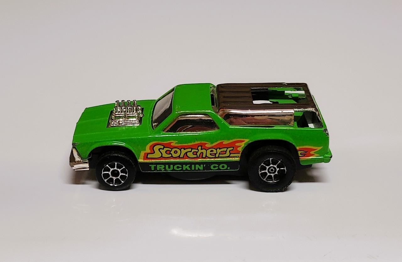 1979 Hot Wheels Scorchers Truckin’ Co. Chevy Light in Apple Green, Free Shipping