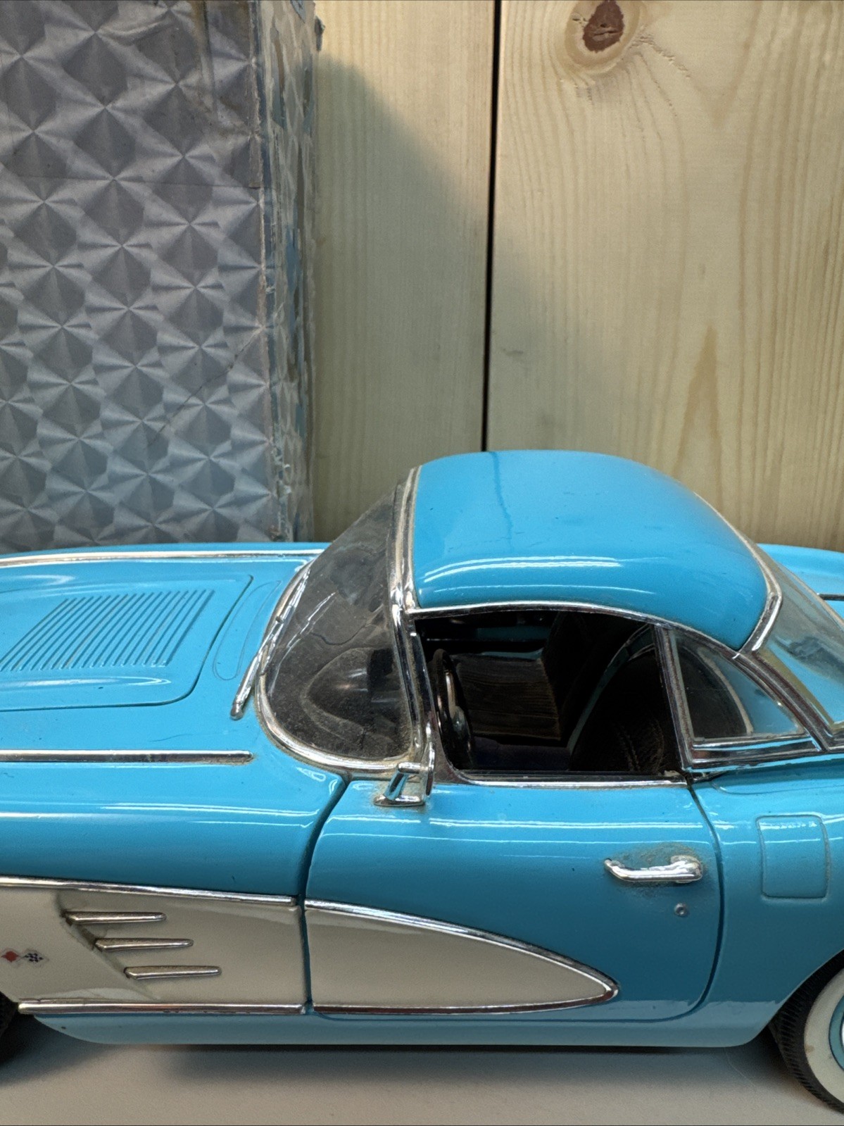 1958 Chevrolet Corvette Hard-Top w/ Removable Top – 1/12 Solido Diecast Model