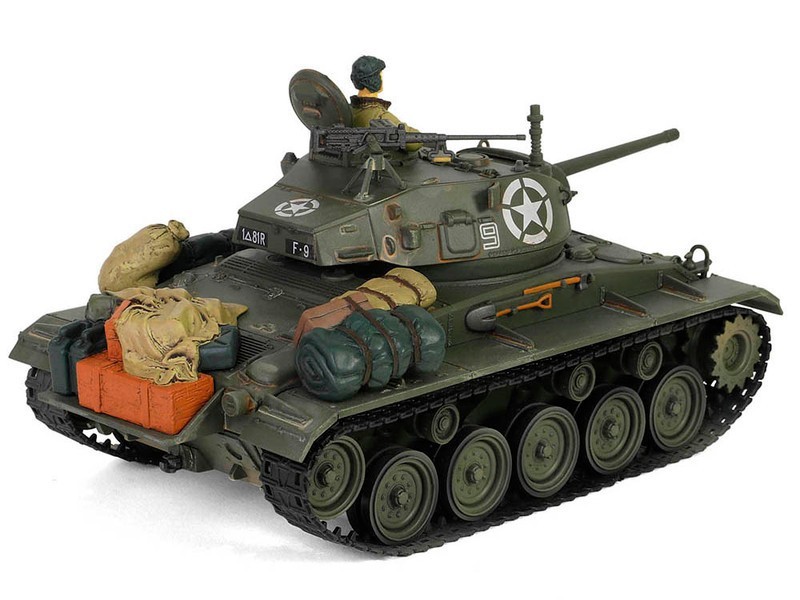 M24 CHAFFEE TANK “8TH AD 36TH TB-US ARMY” 1/32 BY FORCES OF VALOR 801002 A