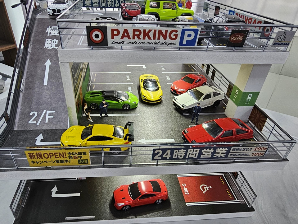 1/64 Diorama Diecast Car Garage Model LED 3-Layer Parking Lots Building Scene US