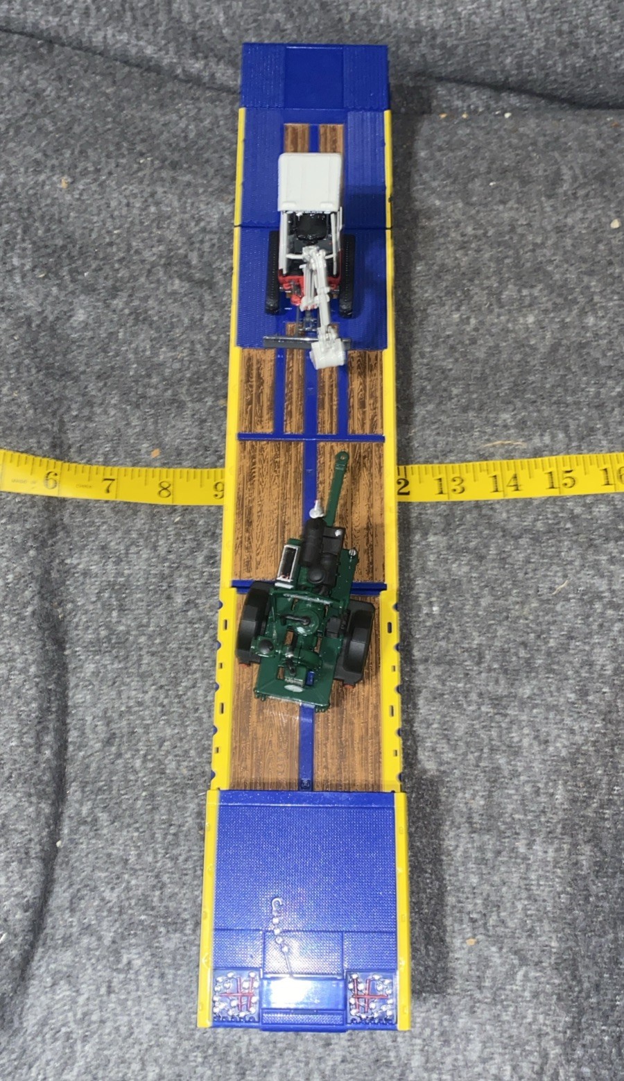 First Gear 1/34 Freightliner Cascadia Semi Ledwell Trailer United Rental Tractor