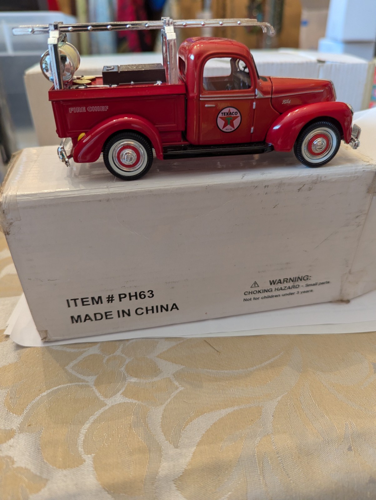 Vintage Texaco Fire Chief Ford Pickup Truck Diecast Bank Golden Wheel 1940s
