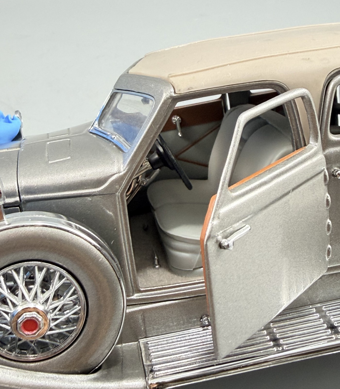 Franklin Mint 1933 Duesenberg SJ Twenty Grand Silver Diecast Model Car 1:24