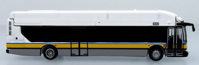 NFI Xcelsior XN40 Transit Bus: Yellow Stripe 1:160 (N Scale)