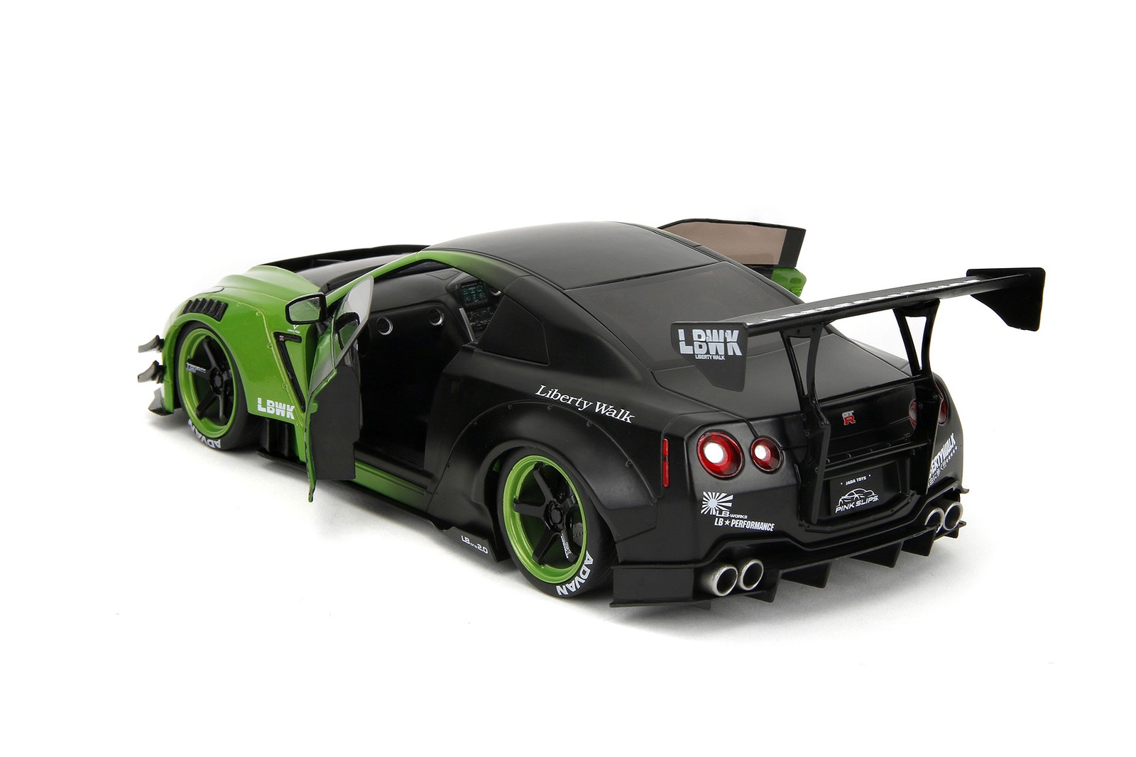 NISSAN GT-R (R35) W/LIBERTY WALK BODY KIT 2.0 /DISPLAY BASE 1/18 JADA TOYS 35724
