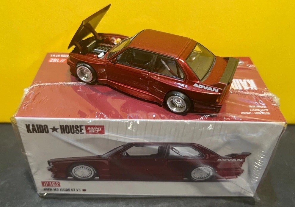Kaido House x Mini GT 1:64 BMW M3 (E30) Kaido GT V1 – M Red sealed box