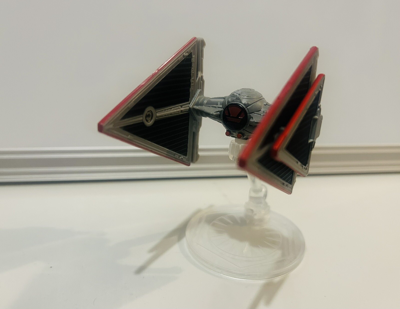 Tie Dagger Star Wars Hot Wheels sith fighter ship diecast toy with Stand