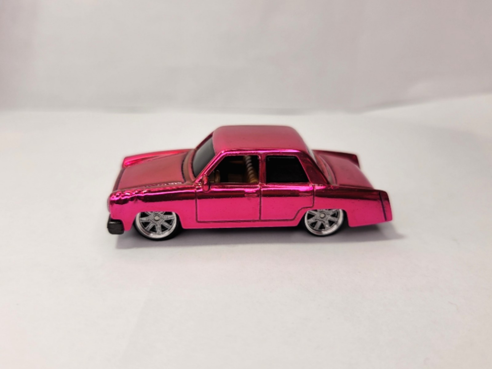 Hot Wheels THE SIMPSONS FAMILY CAR Custom Super Spectraflame & Real Riders 1:64