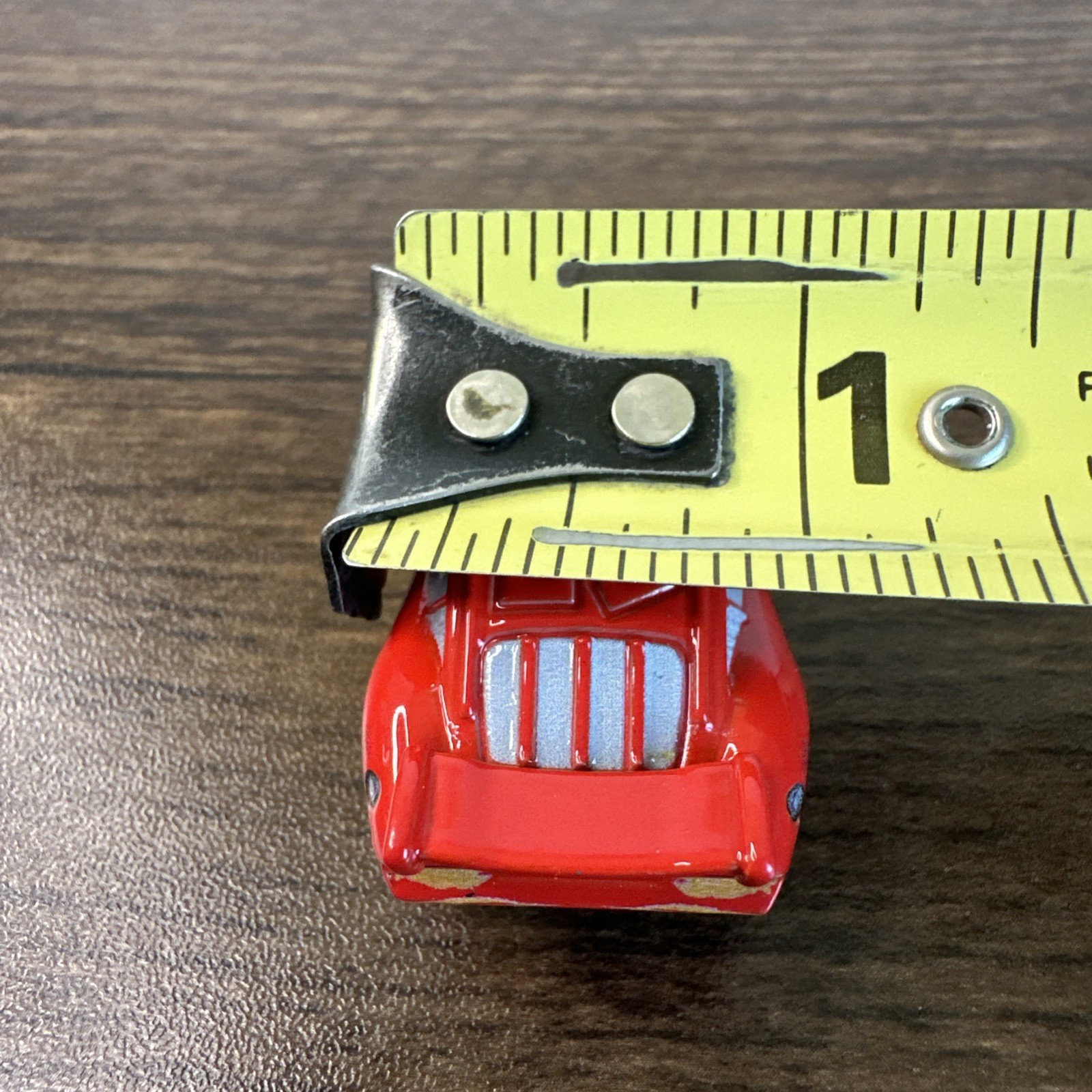 Disney Cars MINI Racers Dragon Lightning McQueen & Race O Rama DJ
