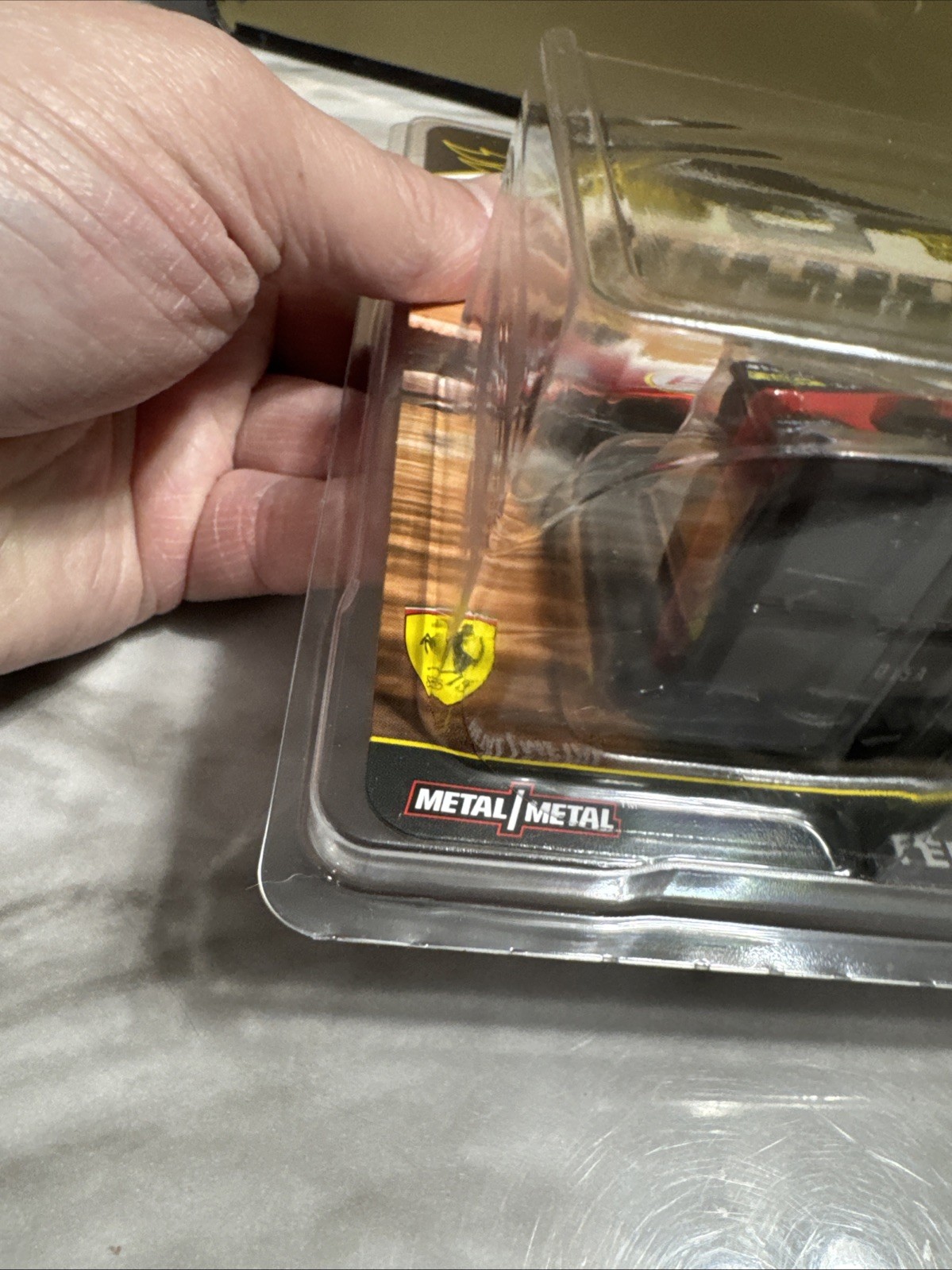 1/64 HOT WHEELS CIRCUIT LEGENDS PREMUIM 2/5 FERRARI 499P #51 RED In Protector