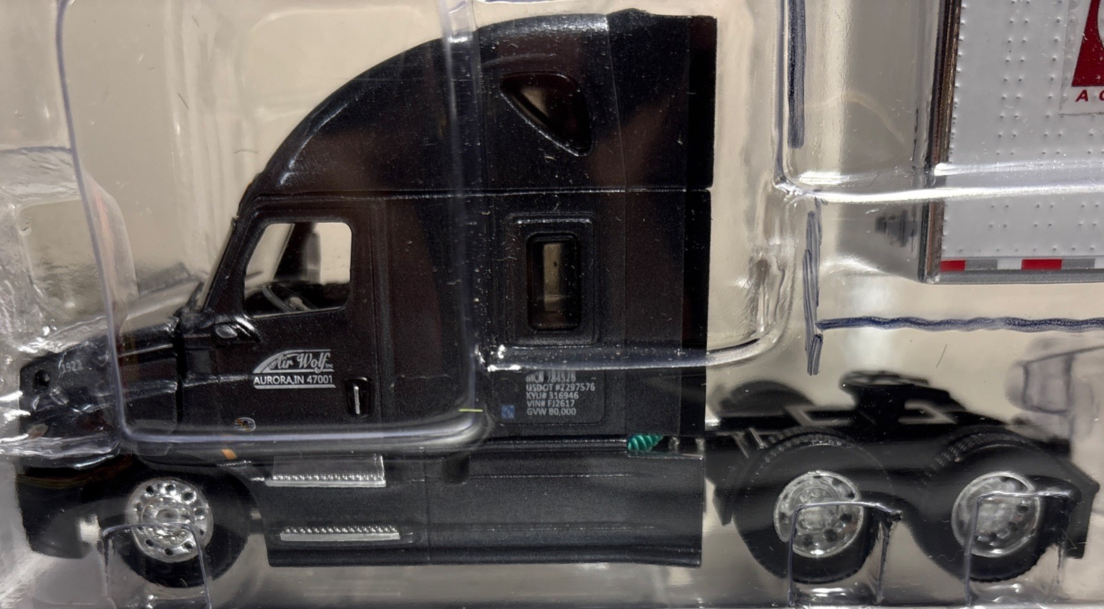 DCP 1:64 Airwolf Freightliner Cascadia w/53’ TIP Dry Van