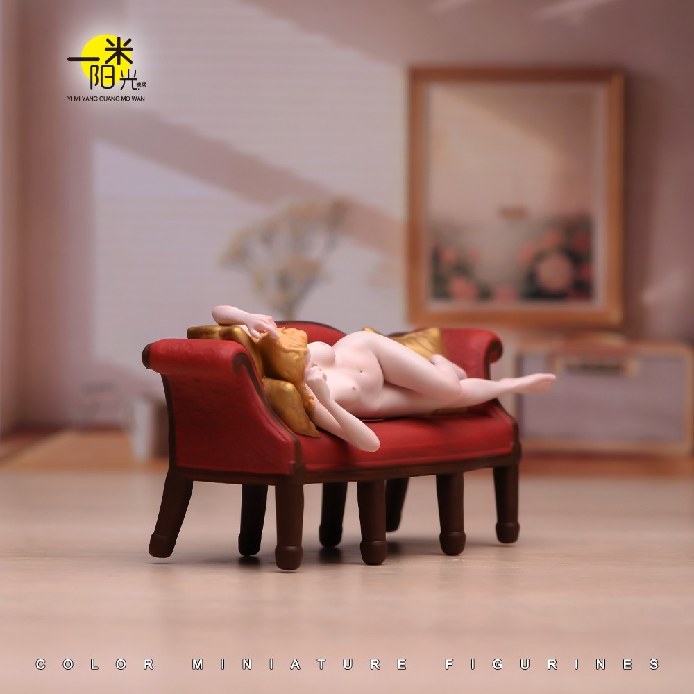 1/18 Miniatures Sexy Sofa Lying Beauty Girl Scene Props Model Figures For Cars