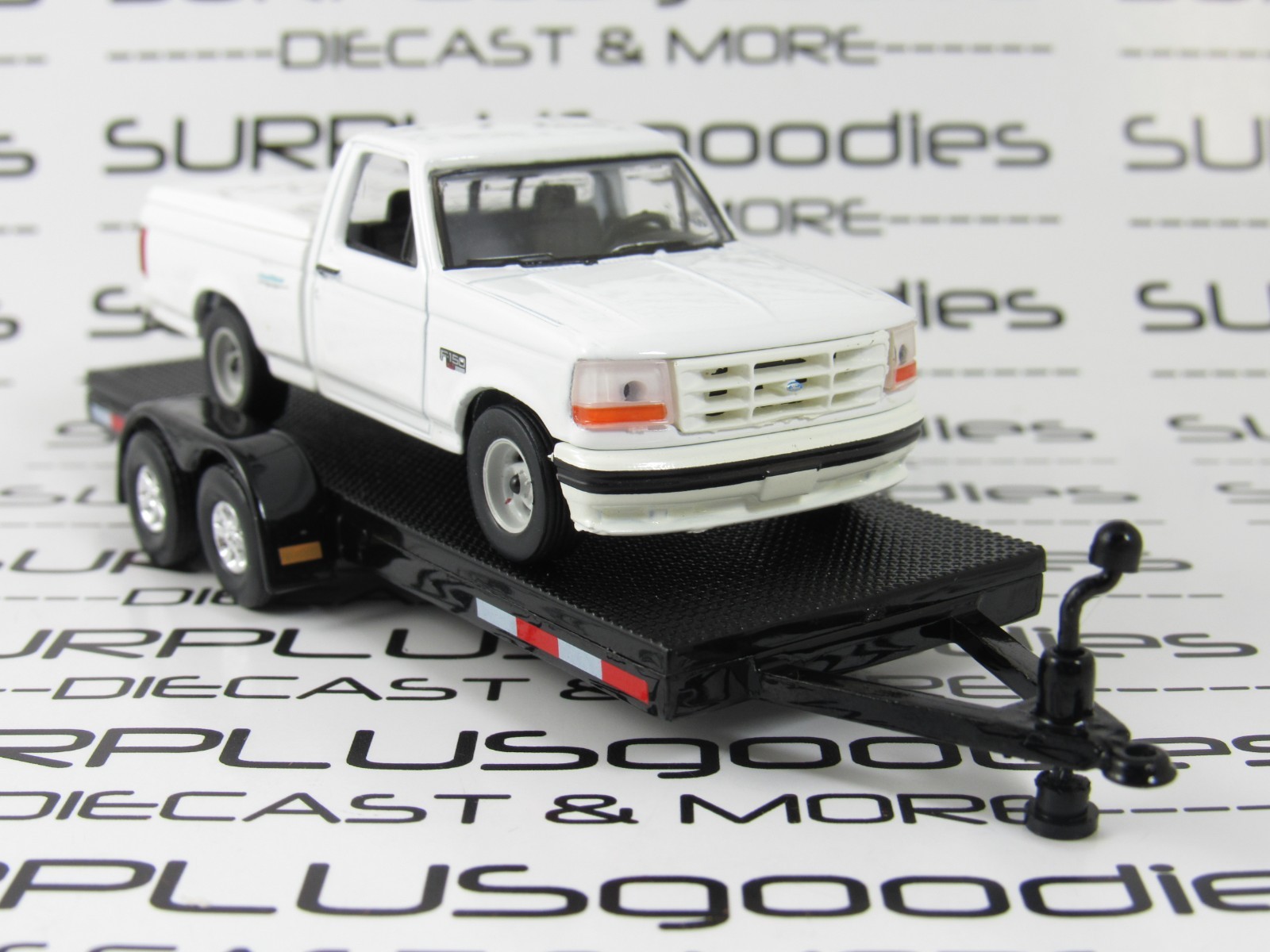 Greenlight 1:64 LOOSE Track Day 1994 FORD F-150 F150 SVT LIGHTNING w/Car Trailer