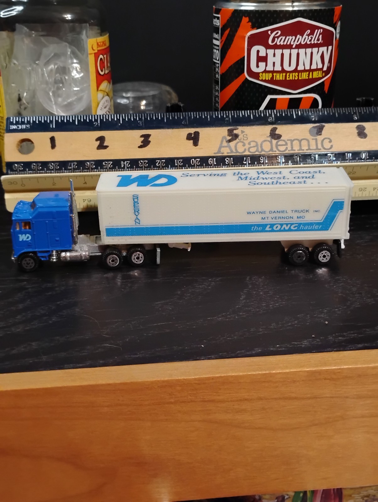 Road Champs 1/87th Die Cast CoE Semi Truck & Plastic Trailer, NOS 1990s -2005 ??