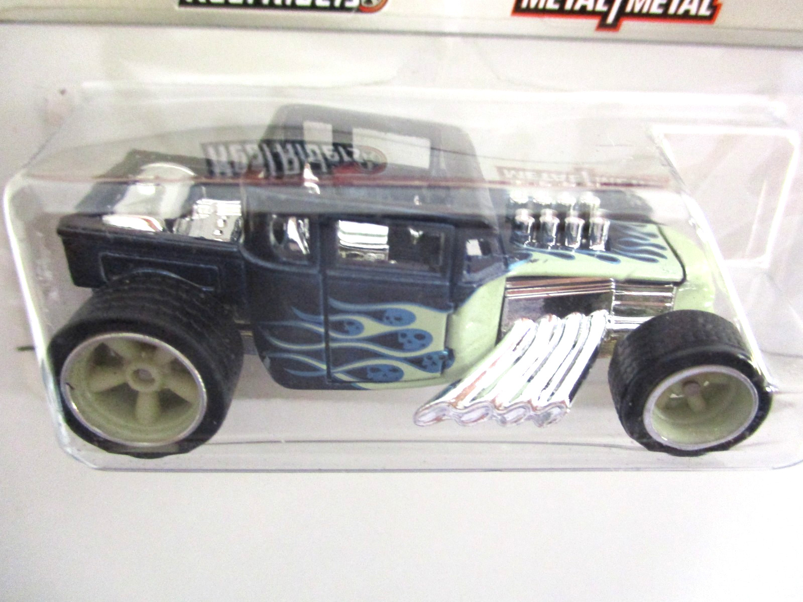 HOT WHEELS – LARRY’S GARAGE – BONE SHAKER CUSTOM RAT ROD PICKUP – REAL RIDERS