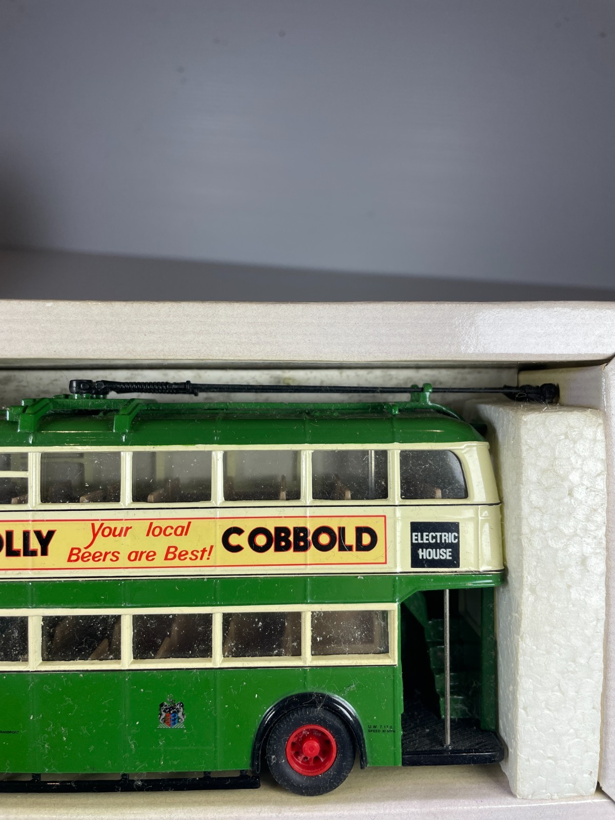 Corgi Classics 1/50 Scale 97316 Karrier W Trolleybus Ipswich Corporation Bus Box