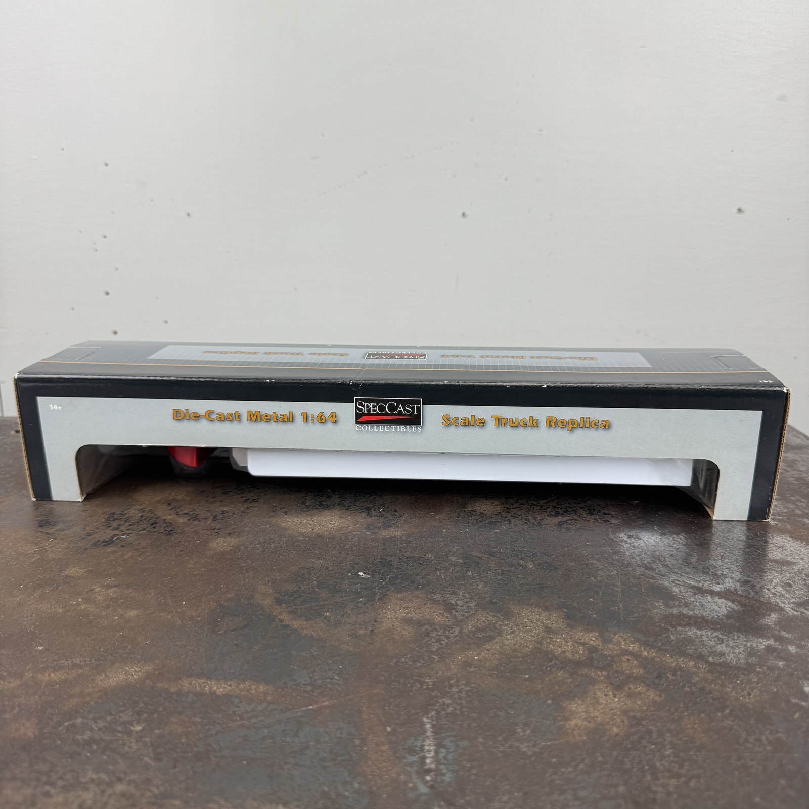 SpecCast SUPERVALU International 8600 Truck w/ Trailer 1:64 #34536