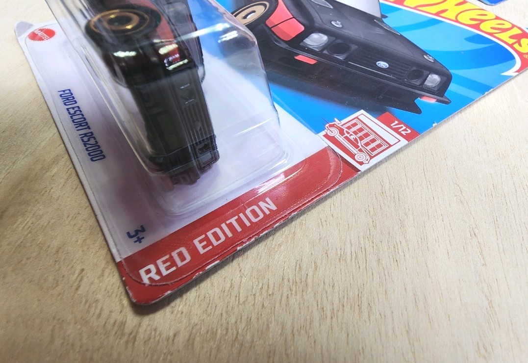 Hot Wheels 2023 Mercedes-Benz 300 SL Red Retro Racers 27/250 HKH02