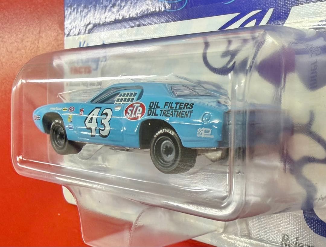 Richard Petty 1:64 ’72 Road Runner Richard Petty