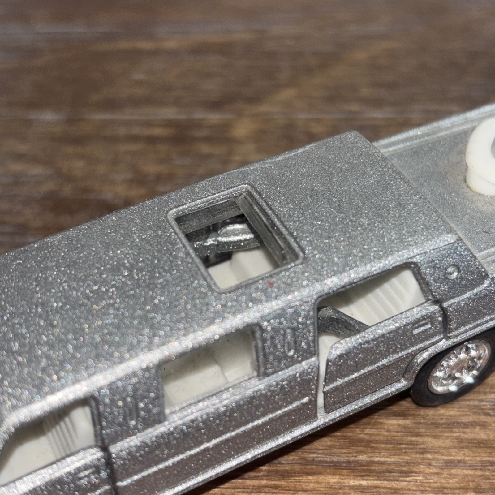 Kintoy Stretch Limousine Limo Silver Diecast 5” Toy Pull Back Works