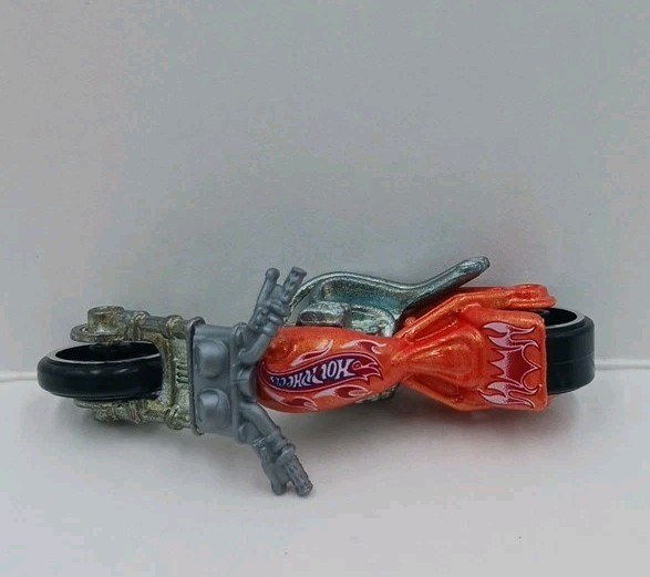 HOT WHEELS Blast Lane Motorcycle Red Flames Diecast Metalic Orange