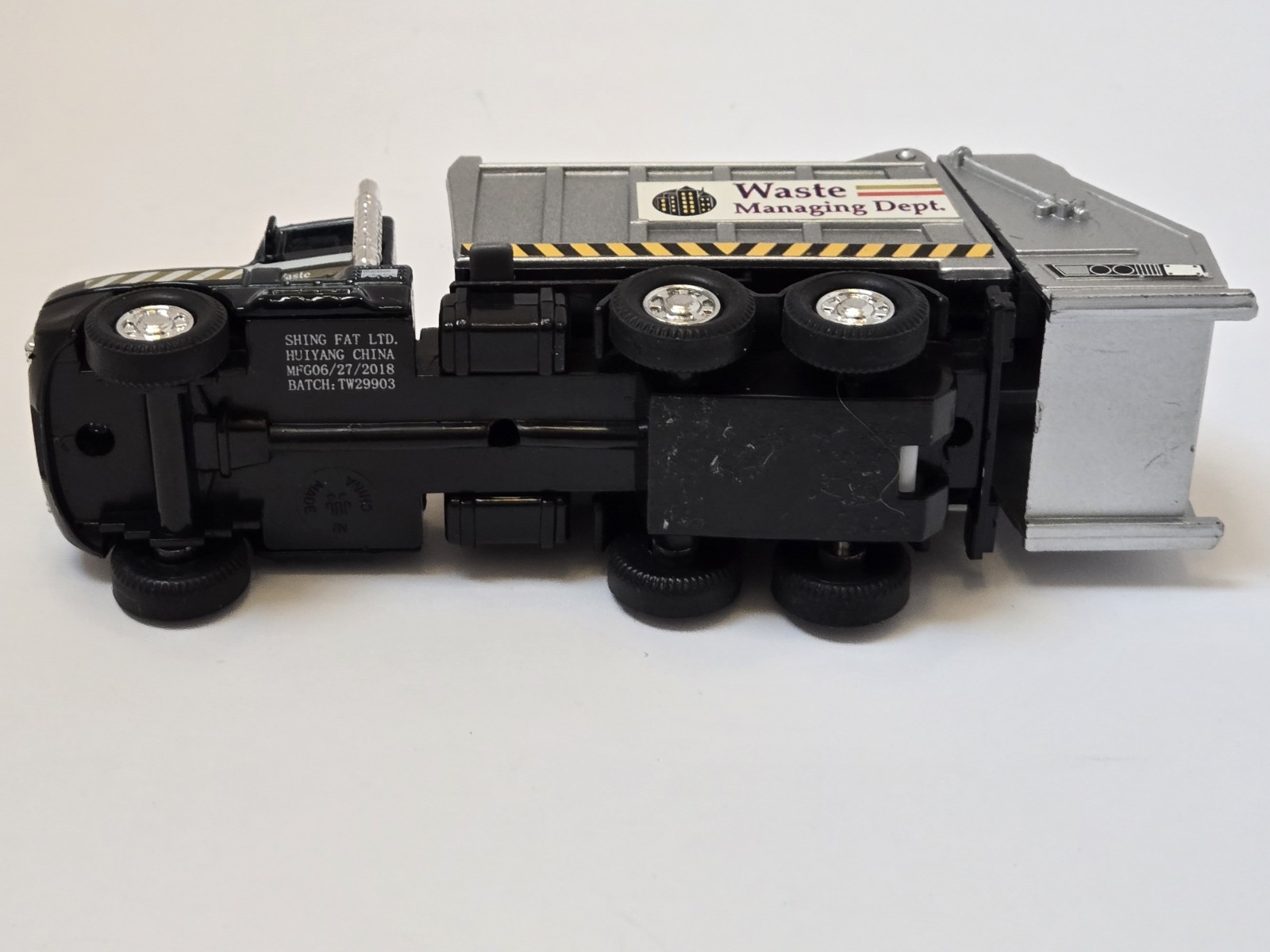 Garbage Truck 6″X1.5″ Pullback Action Black Tailgate Diecast Free Shipping