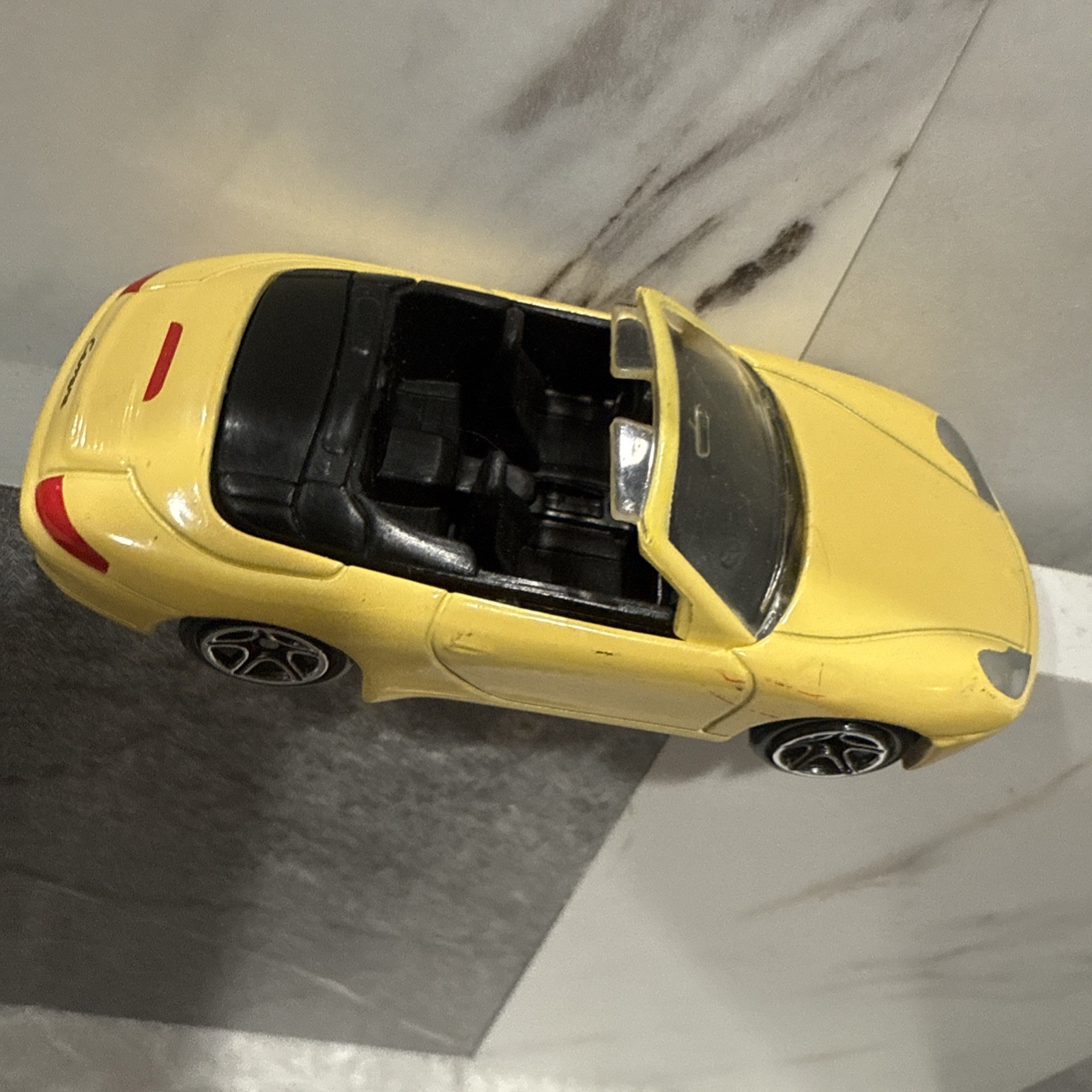 🔥🚘1998 Porsche 911 Carrera Cabriolet Collectable 1/64 YELLOW MY PC AS A KID