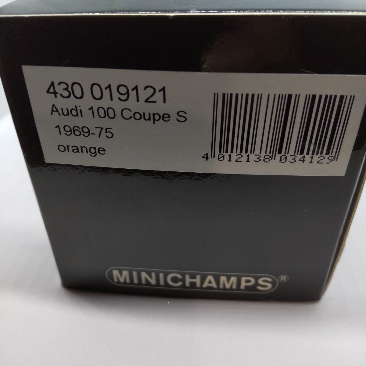 Minichamps 1/43 scale diecast car Audi 100 coupe S Orange 1969~1975 minichamps