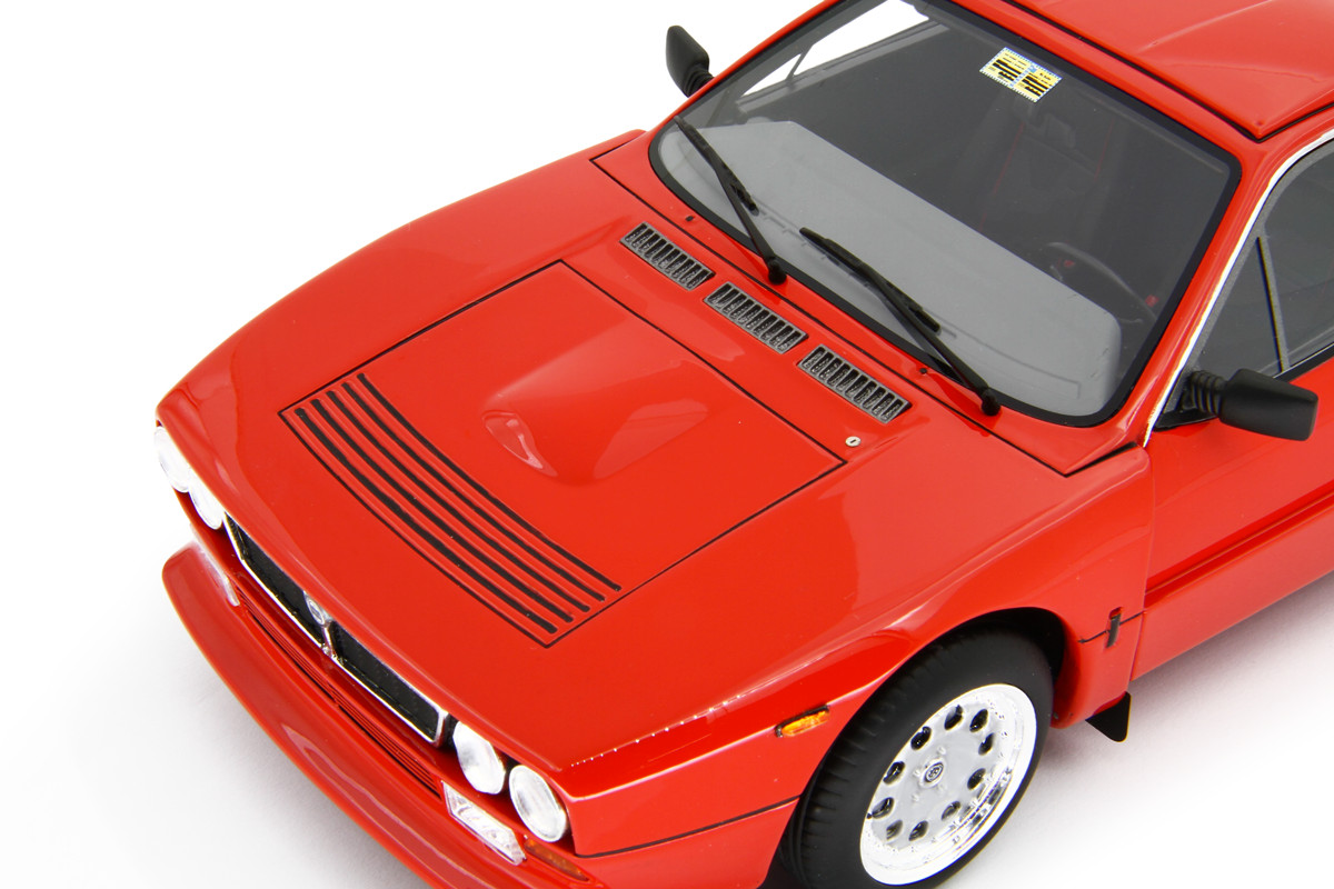 LAUDORACING-MODELS 1:18 Lancia 037 Rally Stradale 1982 LM185A